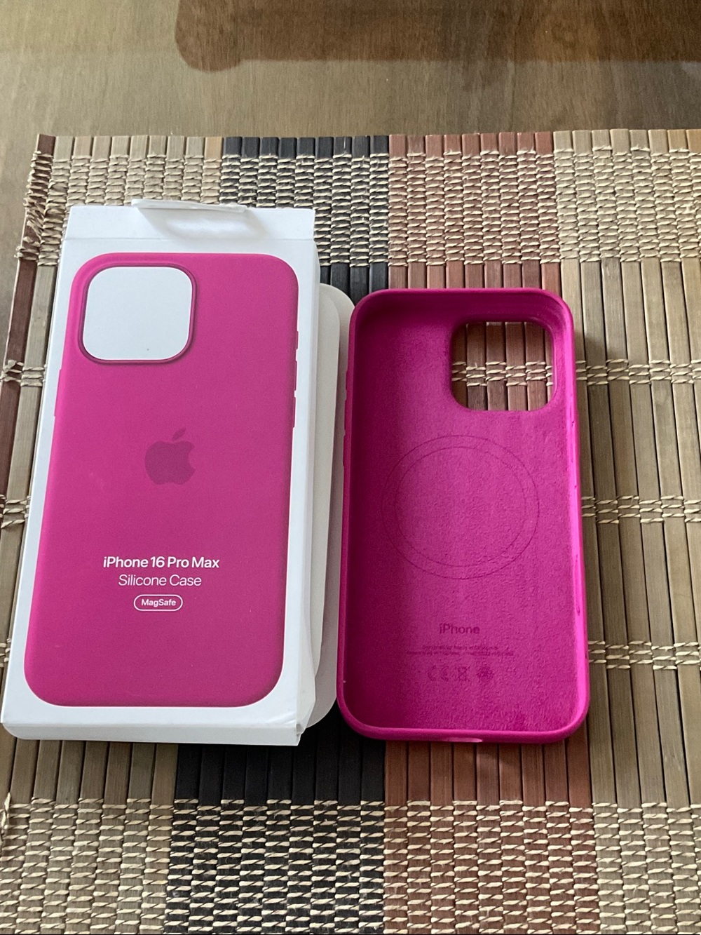 Apple iPhone 16 Pro Max Silicone Case - Fuschia Pink